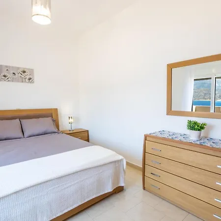 Harbor View Apartament *