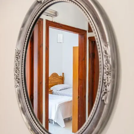 Harbor View Apartament Karpatos